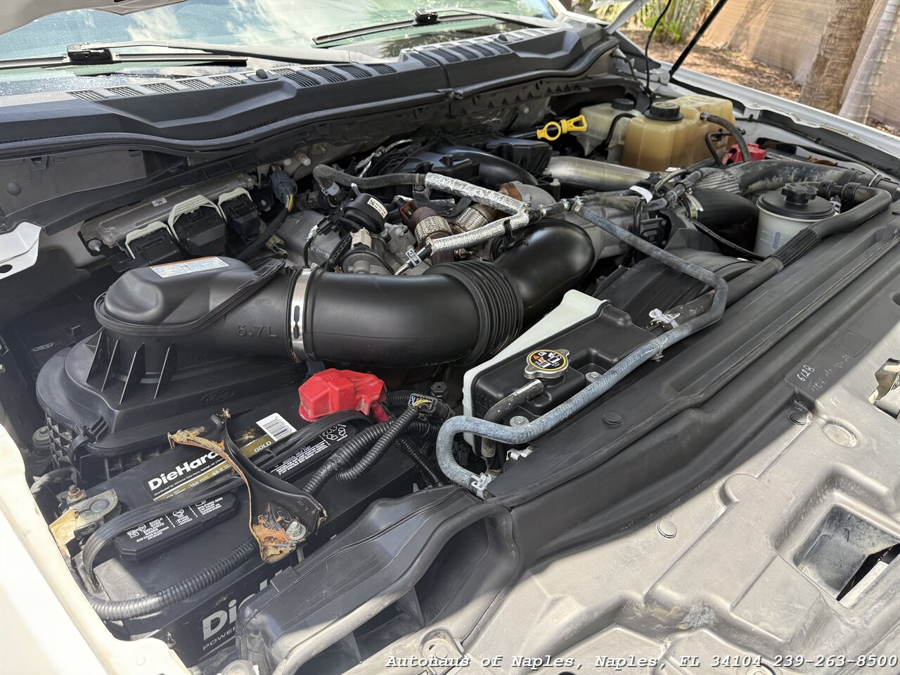 2019 Ford F-350 Super Duty XL - Photo 14 - Naples, FL 34104