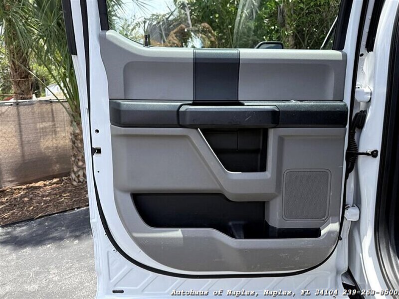 2019 Ford F-350 Super Duty XL   - Photo 22 - Naples, FL 34104
