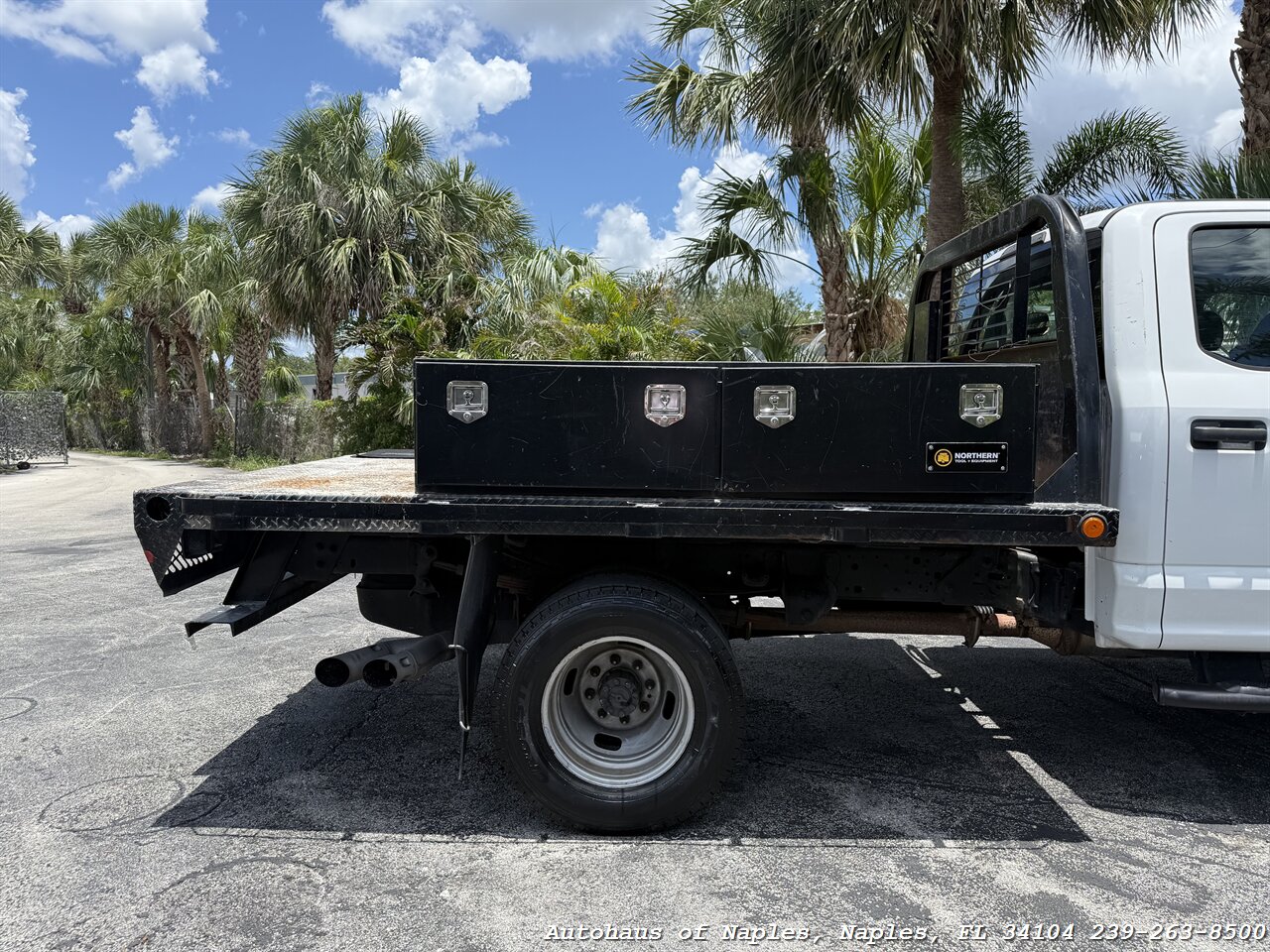 2019 Ford F-350 Super Duty XL - Photo 8 - Naples, FL 34104