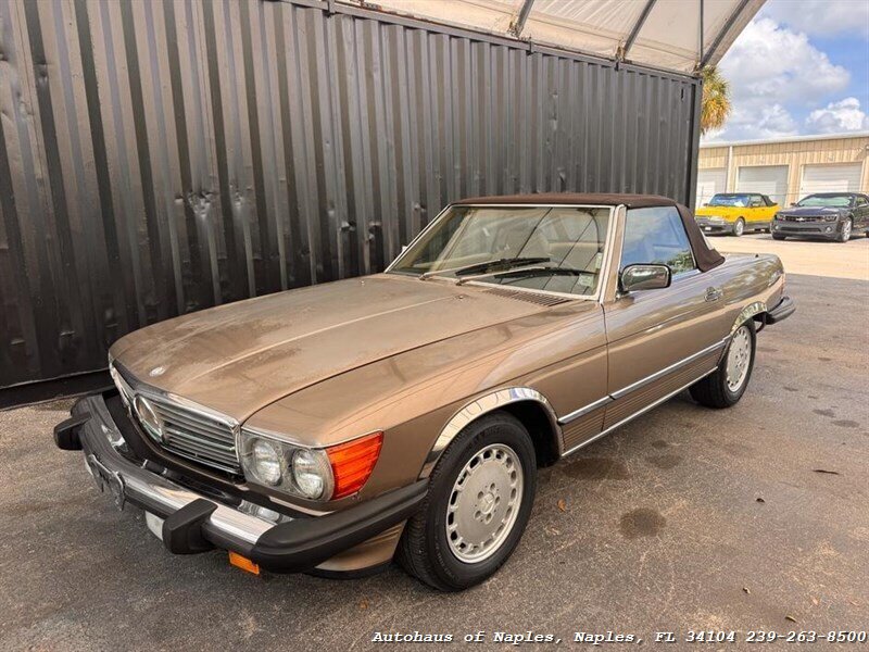 1986 Mercedes-Benz 560-Class 560 SL  