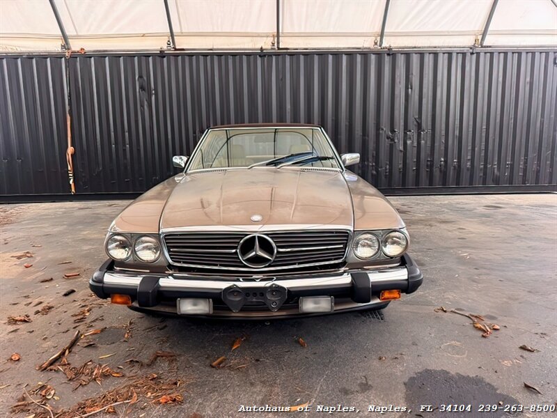 1986 Mercedes-Benz 560-Class 560 SL   - Photo 7 - Naples, FL 34104