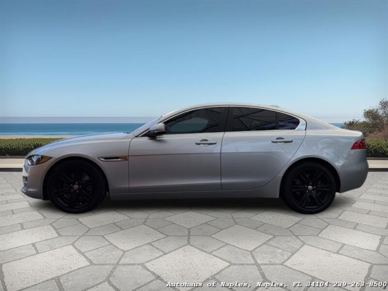 2018 Jaguar XE 25t Prestige - Photo 5 - Naples, FL 34104