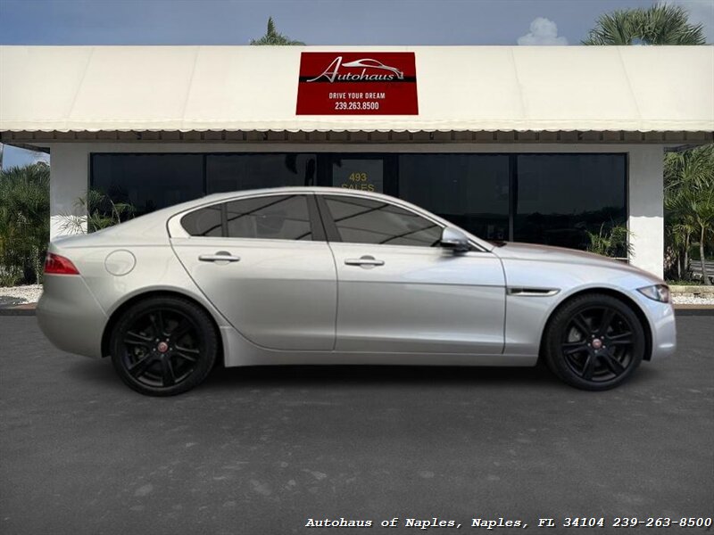 2018 Jaguar XE 25t Prestige   - Photo 9 - Naples, FL 34104