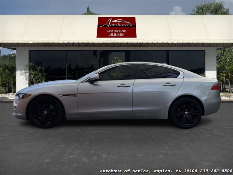 2018 Jaguar XE 25t Prestige   - Photo 5 - Naples, FL 34104