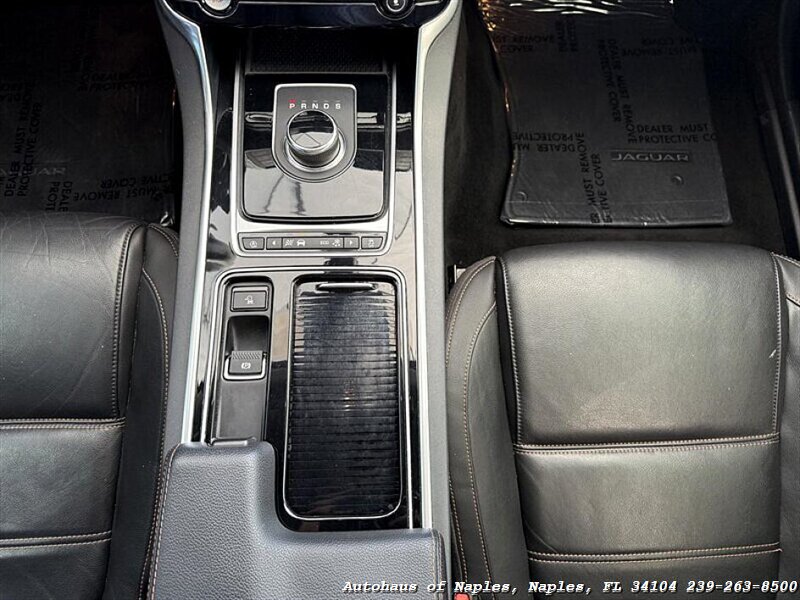 2018 Jaguar XE 25t Prestige   - Photo 39 - Naples, FL 34104