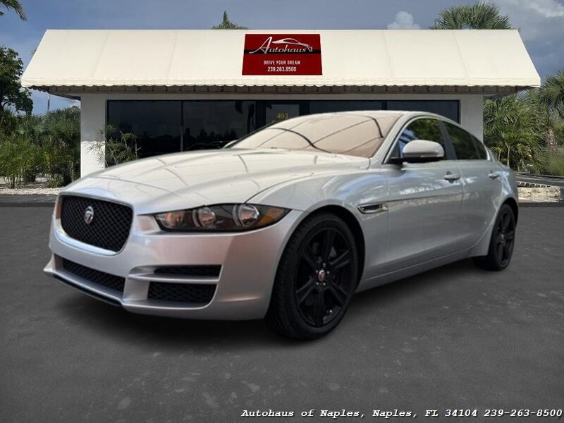 2018 Jaguar XE 25t Prestige   - Photo 4 - Naples, FL 34104