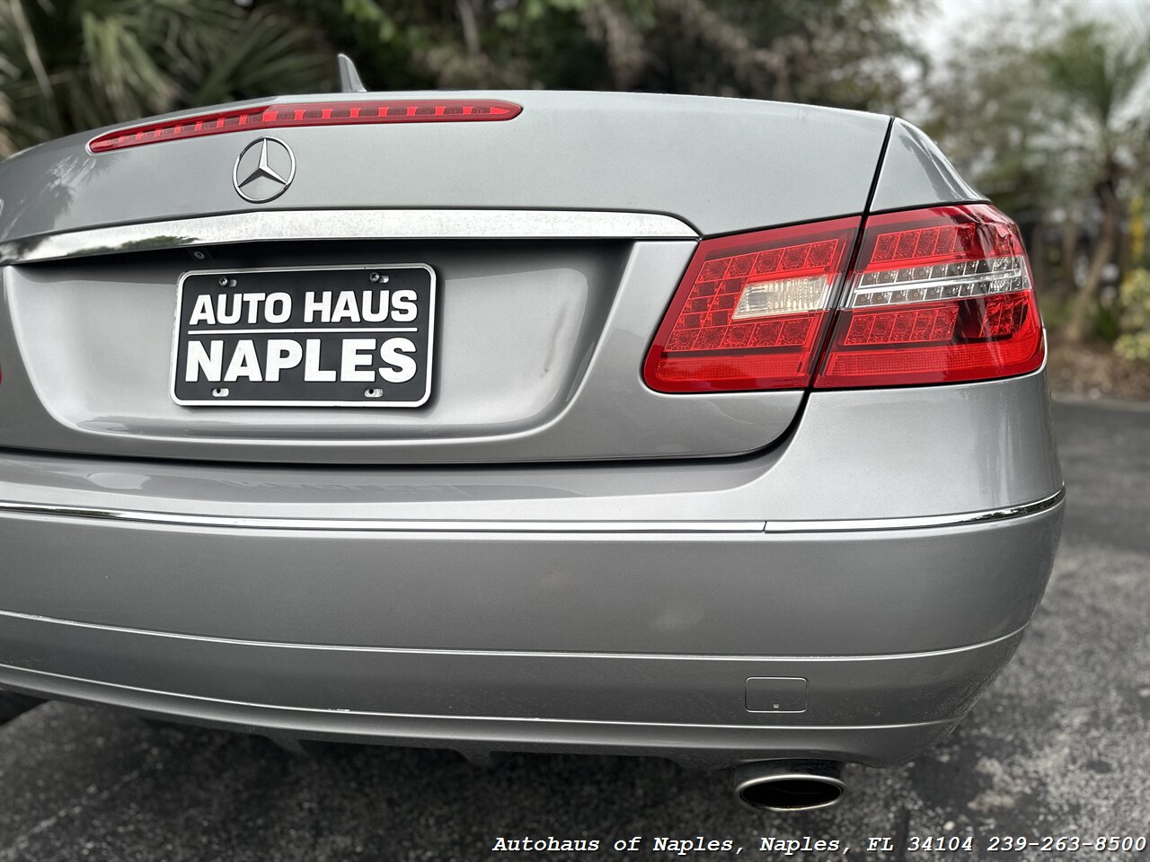 2011 Mercedes-Benz E 350   - Photo 18 - Naples, FL 34104