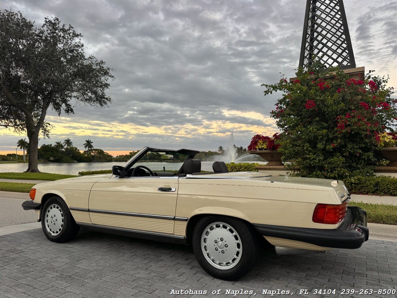 1988 Mercedes-Benz 560 SL - Photo 26 - Naples, FL 34104