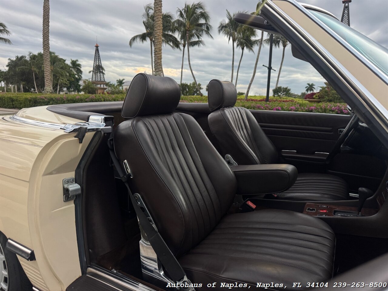 1988 Mercedes-Benz 560 SL - Photo 46 - Naples, FL 34104