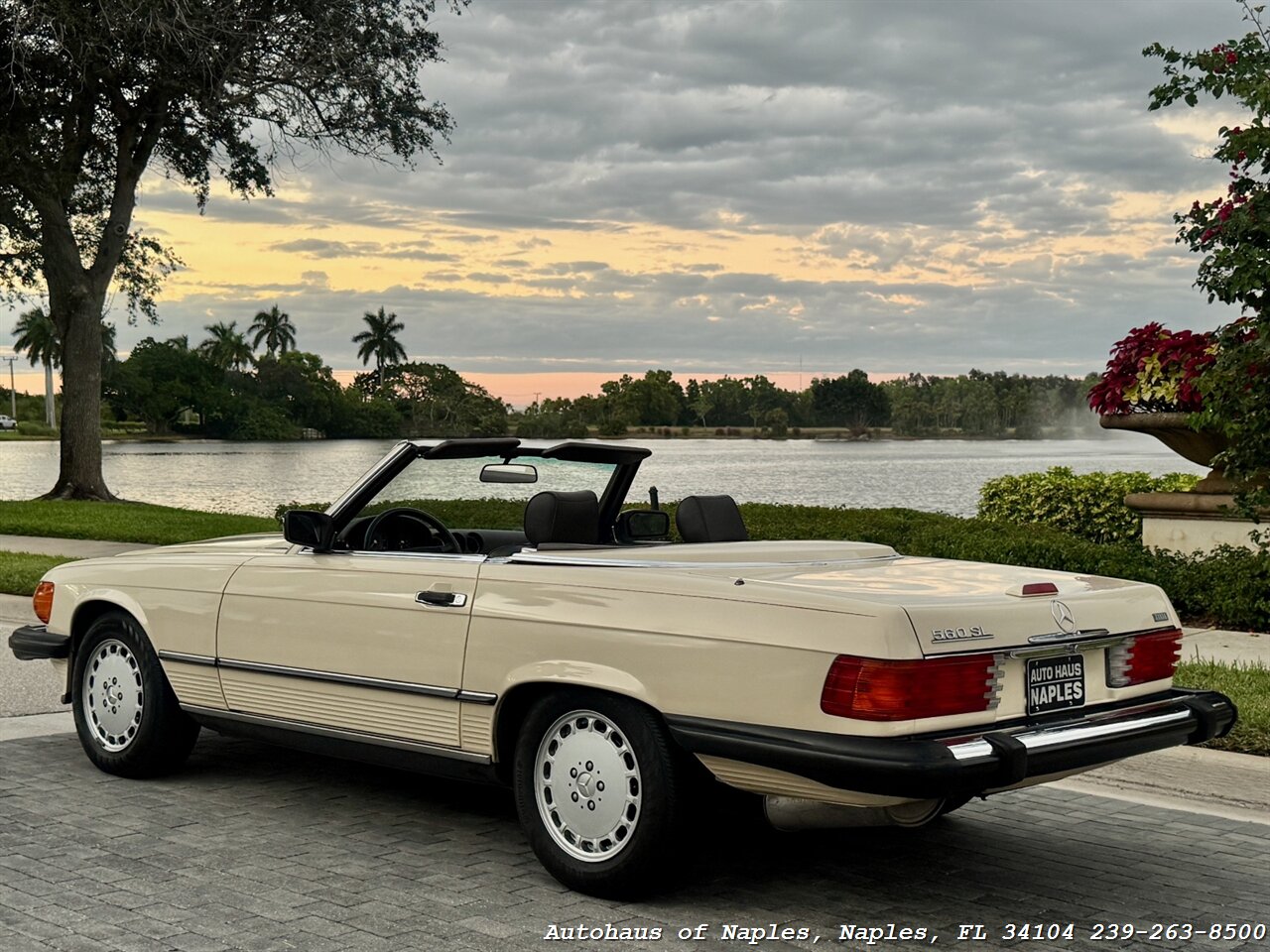 1988 Mercedes-Benz 560 SL - Photo 50 - Naples, FL 34104