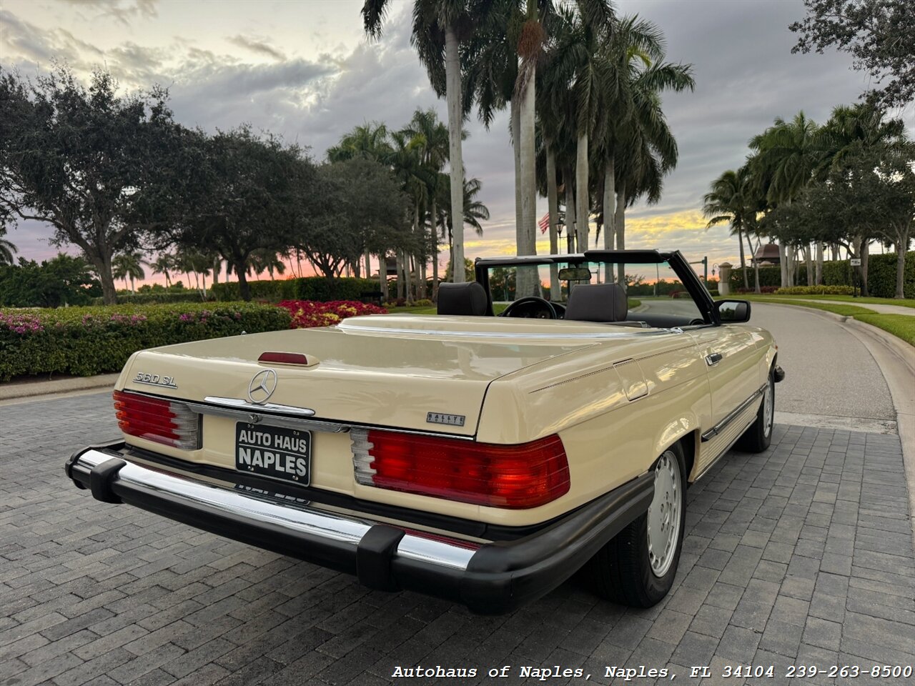 1988 Mercedes-Benz 560 SL - Photo 27 - Naples, FL 34104