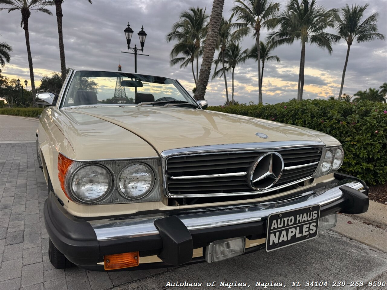 1988 Mercedes-Benz 560 SL - Photo 18 - Naples, FL 34104