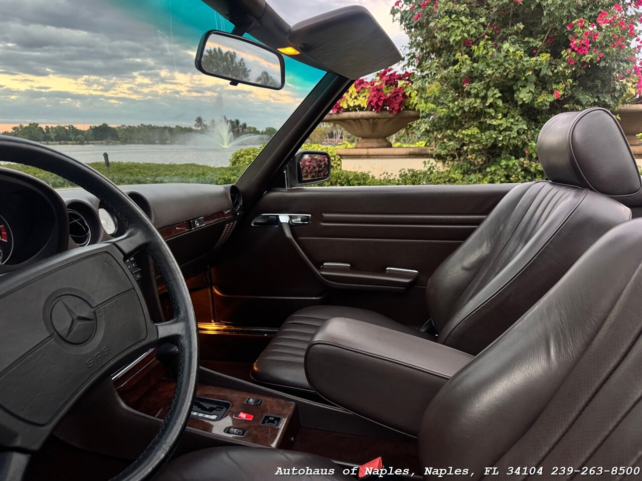 1988 Mercedes-Benz 560 SL - Photo 40 - Naples, FL 34104