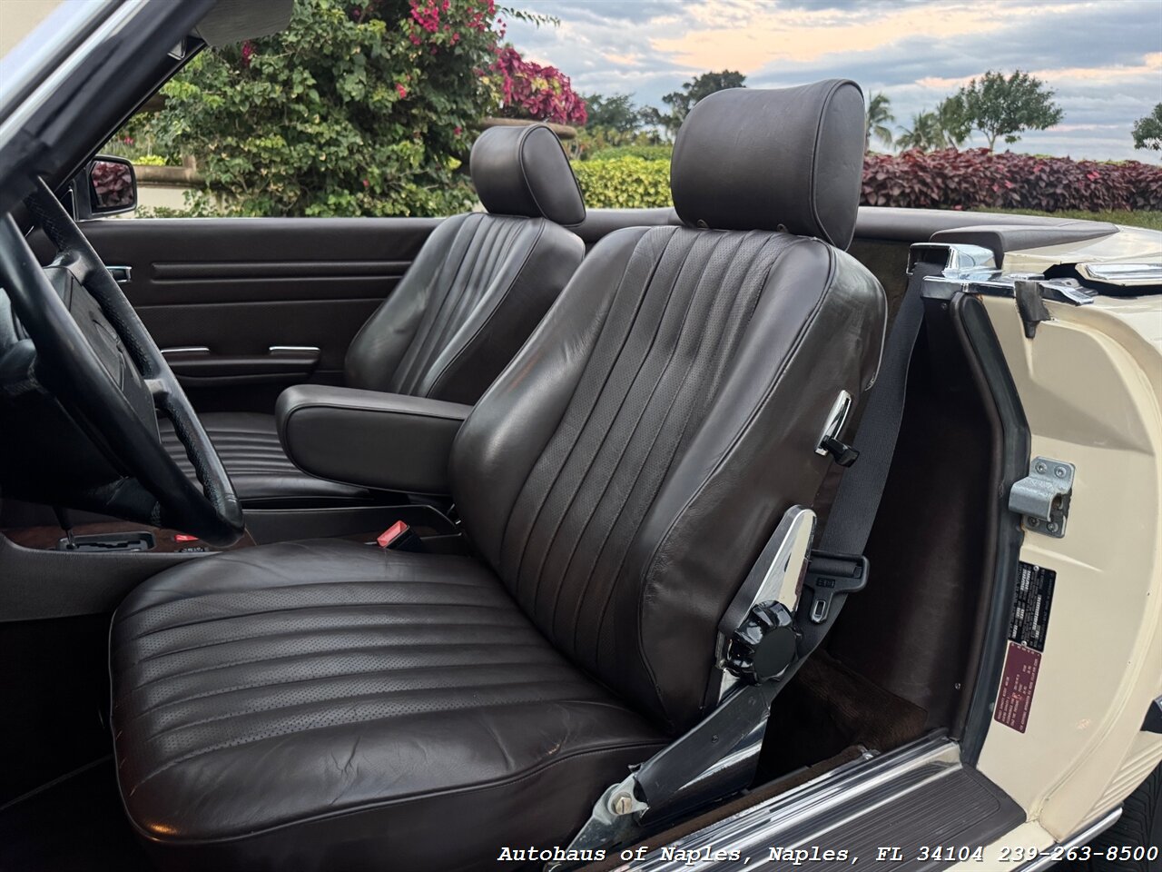 1988 Mercedes-Benz 560 SL - Photo 41 - Naples, FL 34104