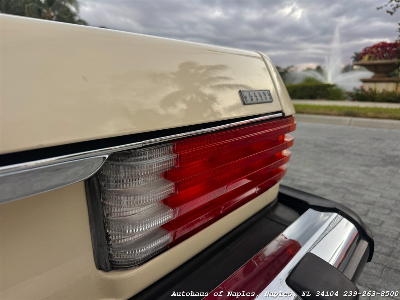 1988 Mercedes-Benz 560 SL - Photo 22 - Naples, FL 34104