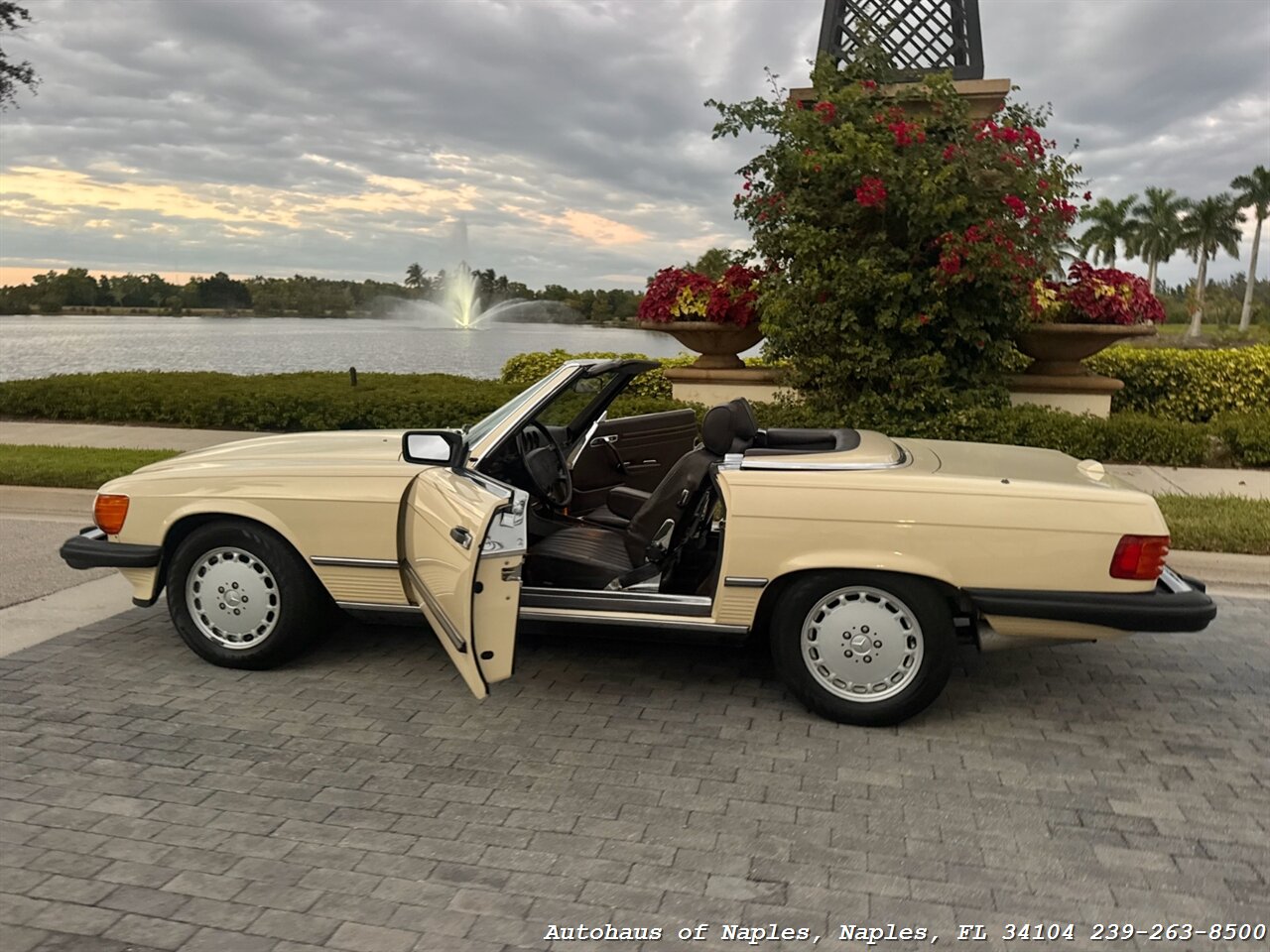 1988 Mercedes-Benz 560 SL - Photo 51 - Naples, FL 34104