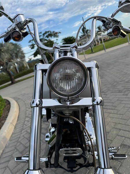 2002 Harley-Davidson Dyna Glide Wide Glide   - Photo 9 - Naples, FL 34104
