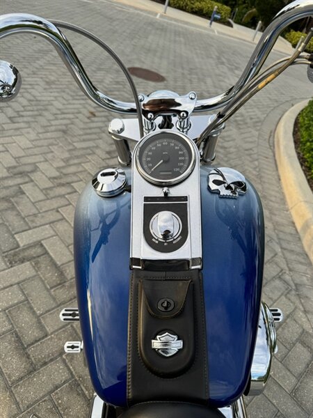 2002 Harley-Davidson Dyna Glide Wide Glide   - Photo 5 - Naples, FL 34104