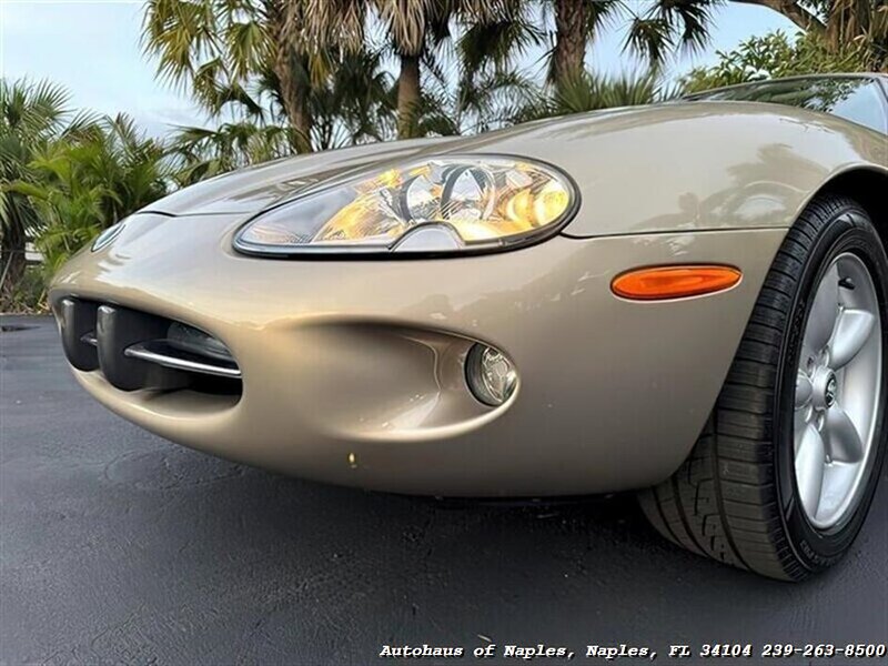 1998 Jaguar XK8 - Photo 5 - Naples, FL 34104