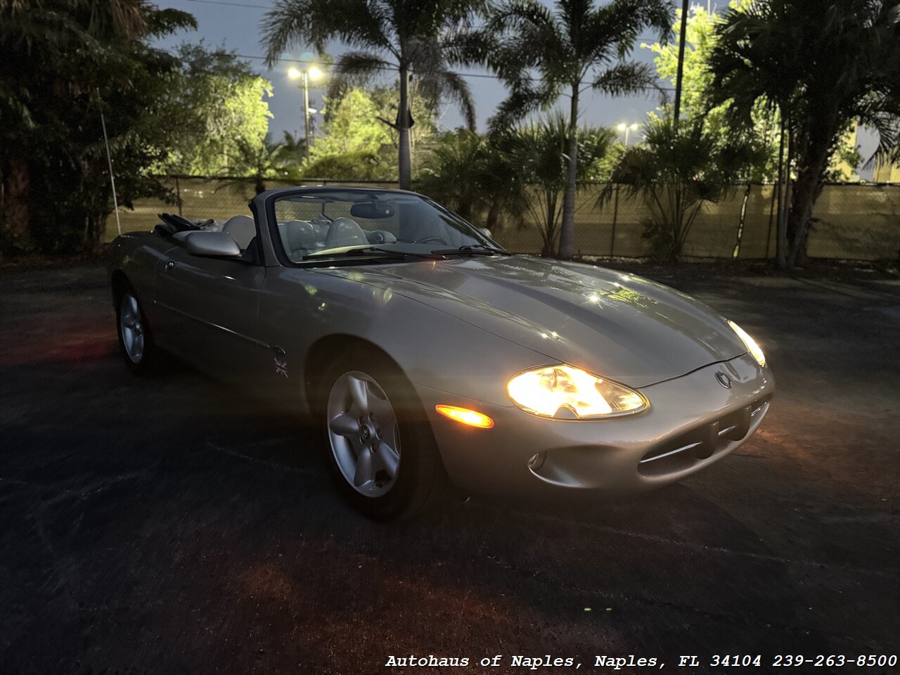 1998 Jaguar XK8 XK8   - Photo 30 - Naples, FL 34104