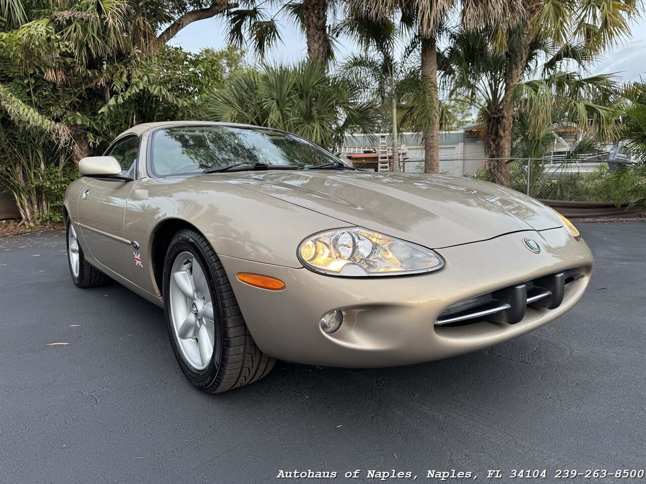 1998 Jaguar XK8   - Photo 1 - Naples, FL 34104