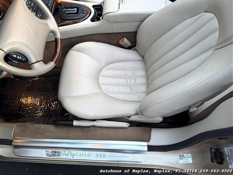 1998 Jaguar XK8 - Photo 30 - Naples, FL 34104