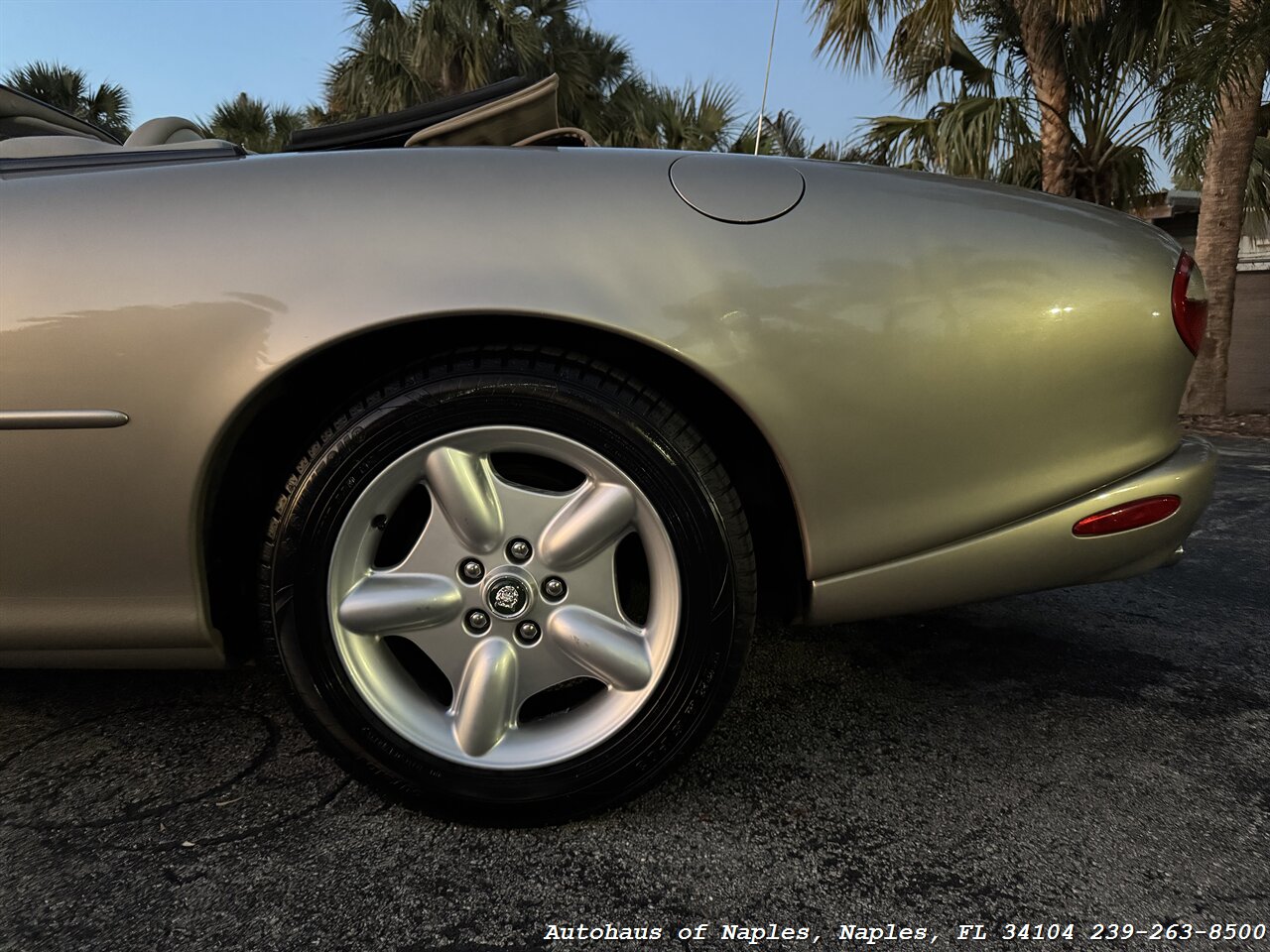 1998 Jaguar XK8 XK8   - Photo 17 - Naples, FL 34104