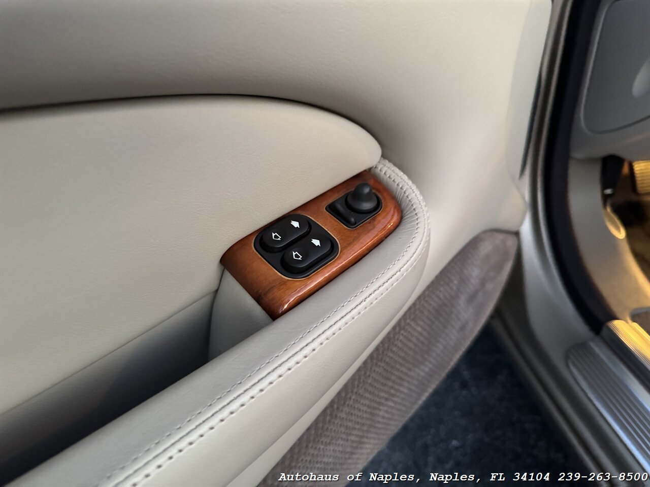 1998 Jaguar XK8 XK8   - Photo 42 - Naples, FL 34104