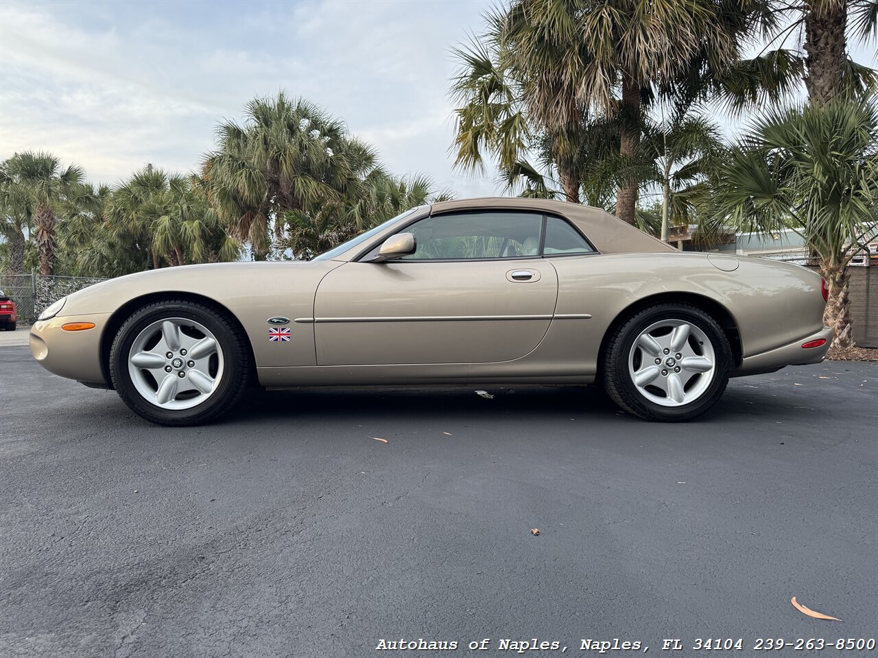 1998 Jaguar XK8 - Photo 6 - Naples, FL 34104