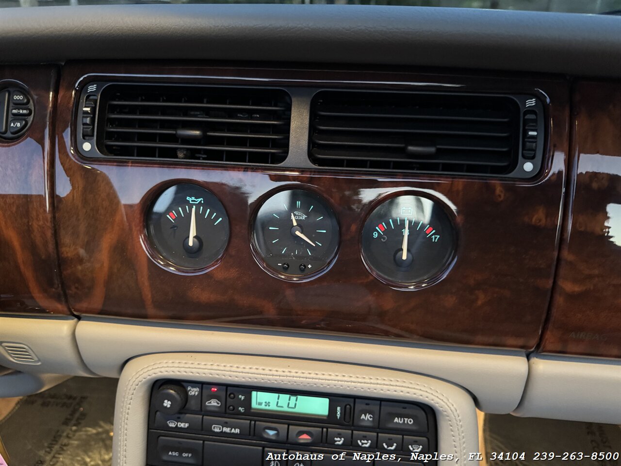 1998 Jaguar XK8 XK8   - Photo 52 - Naples, FL 34104
