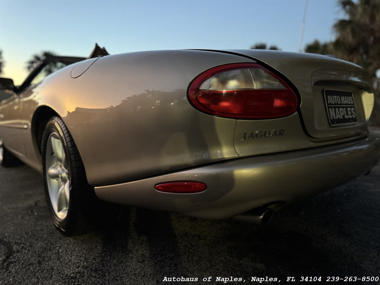 1998 Jaguar XK8 XK8   - Photo 22 - Naples, FL 34104