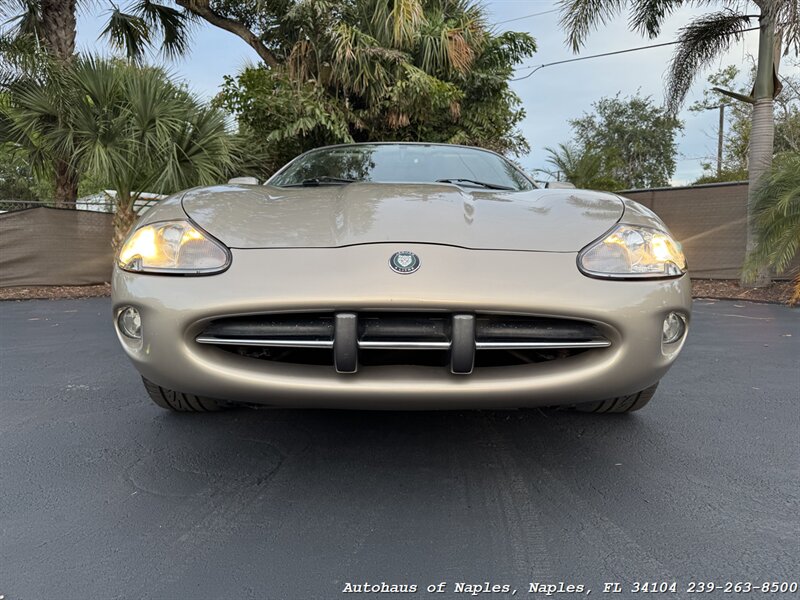 1998 Jaguar XK8  
