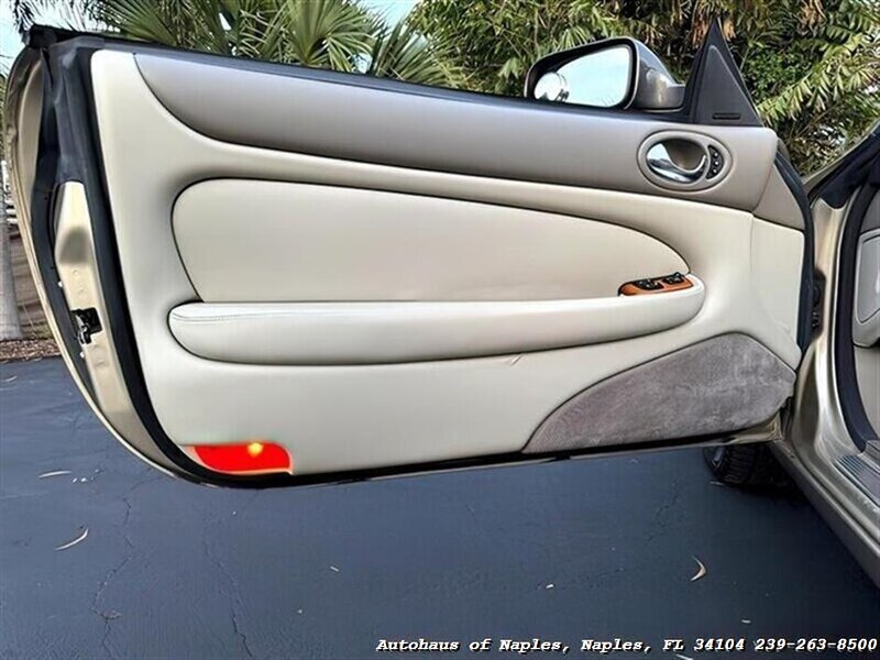 1998 Jaguar XK8 - Photo 28 - Naples, FL 34104