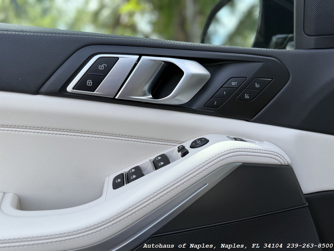 2022 BMW X5 sDrive40i - Photo 34 - Naples, FL 34104