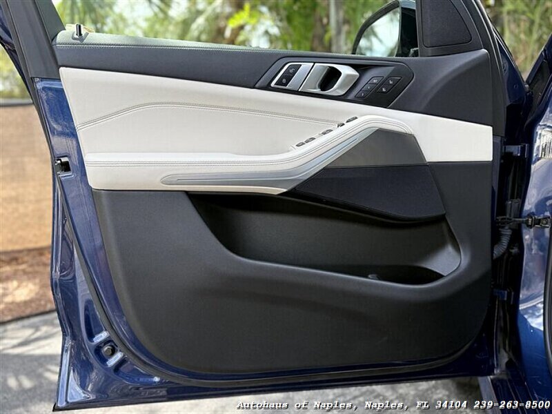 2022 BMW X5 sDrive40i - Photo 33 - Naples, FL 34104