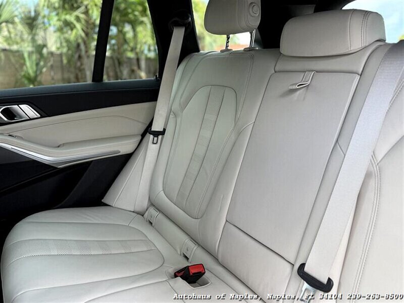 2022 BMW X5 sDrive40i - Photo 43 - Naples, FL 34104