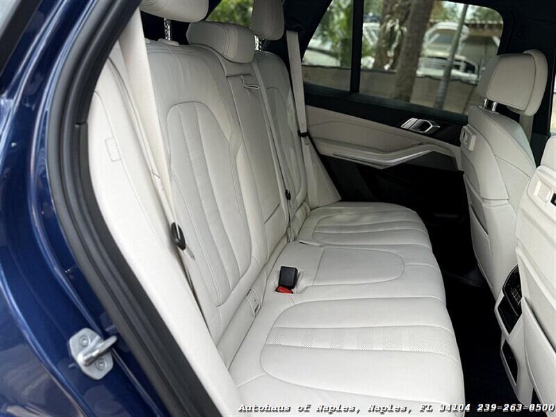 2022 BMW X5 sDrive40i - Photo 55 - Naples, FL 34104
