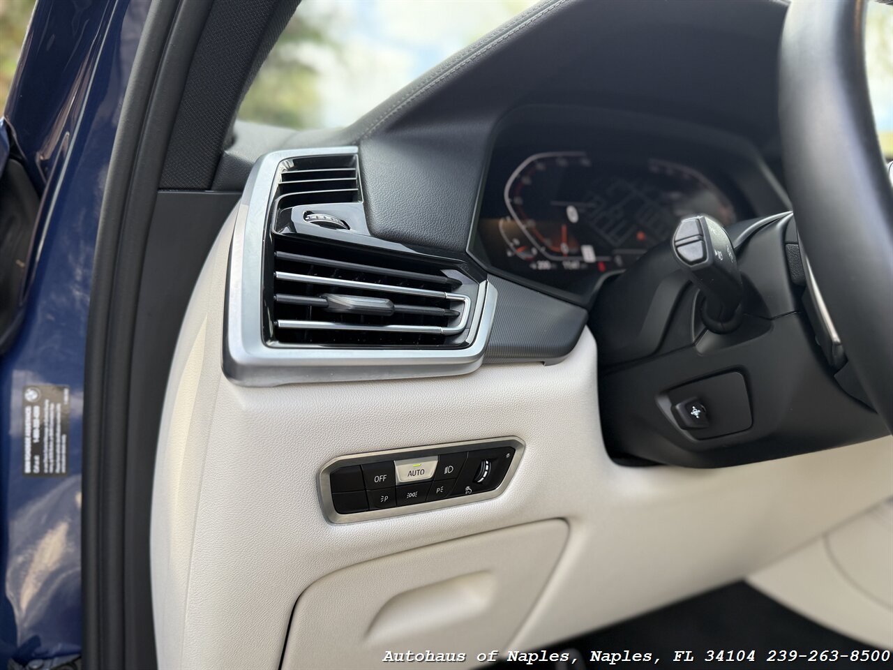 2022 BMW X5 sDrive40i - Photo 35 - Naples, FL 34104
