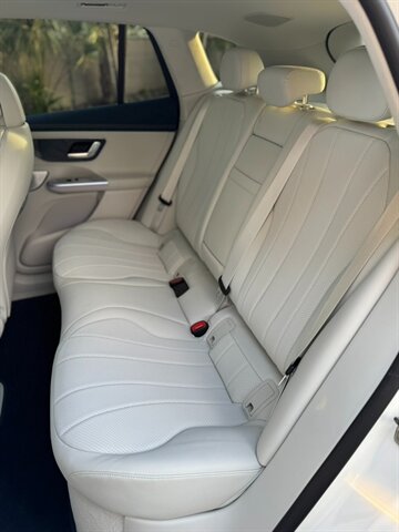 2025 Mercedes-Benz EQE EQE 350+ - Photo 36 - Naples, FL 34104