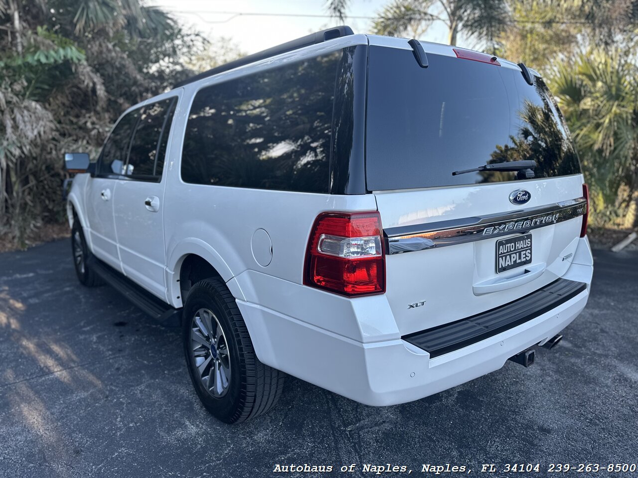 2016 Ford Expedition EL XLT   - Photo 10 - Naples, FL 34104