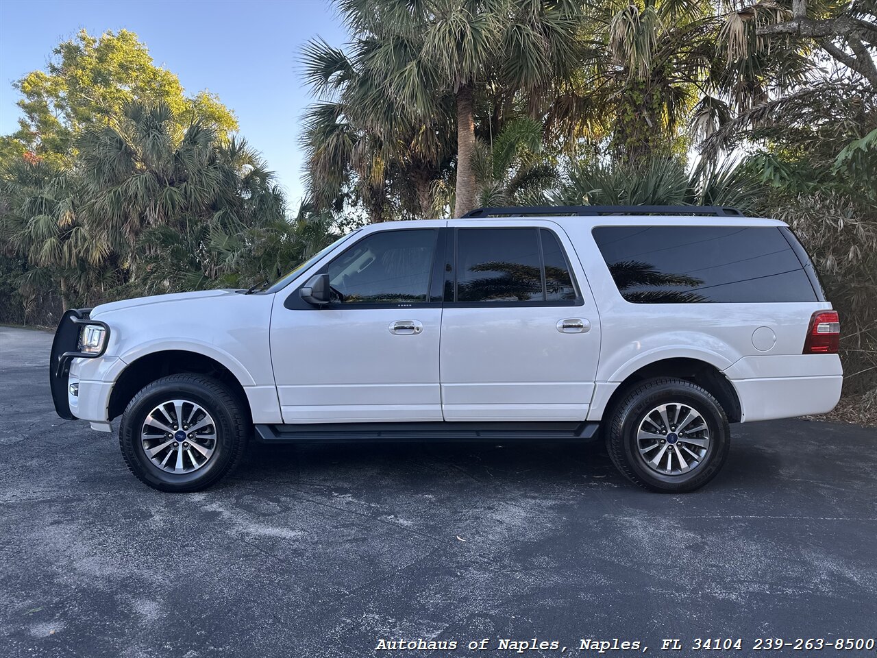 2016 Ford Expedition EL XLT   - Photo 5 - Naples, FL 34104