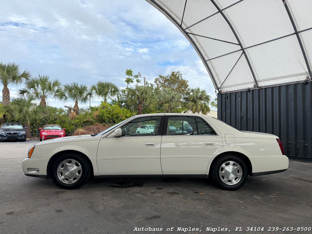 2001 Cadillac DeVille   - Photo 5 - Naples, FL 34104