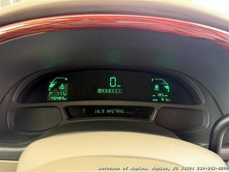 2001 Cadillac DeVille   - Photo 35 - Naples, FL 34104