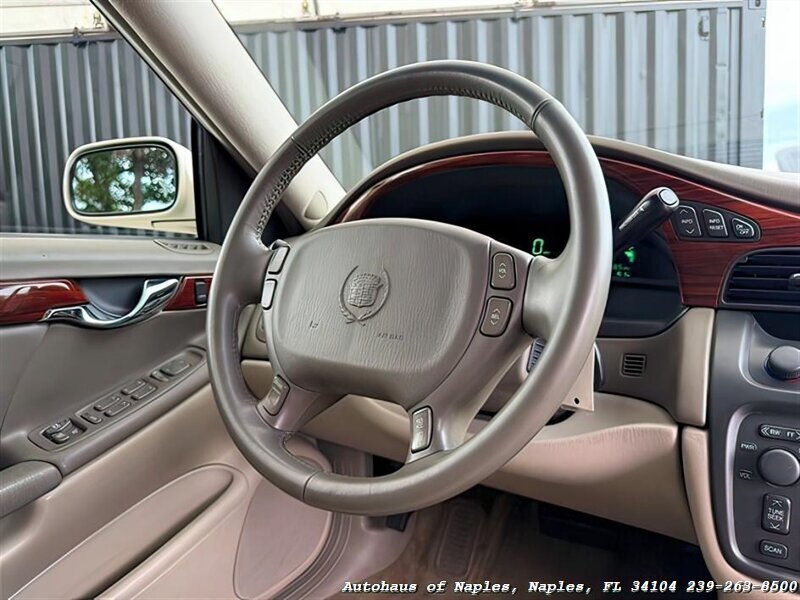 2001 Cadillac DeVille   - Photo 36 - Naples, FL 34104