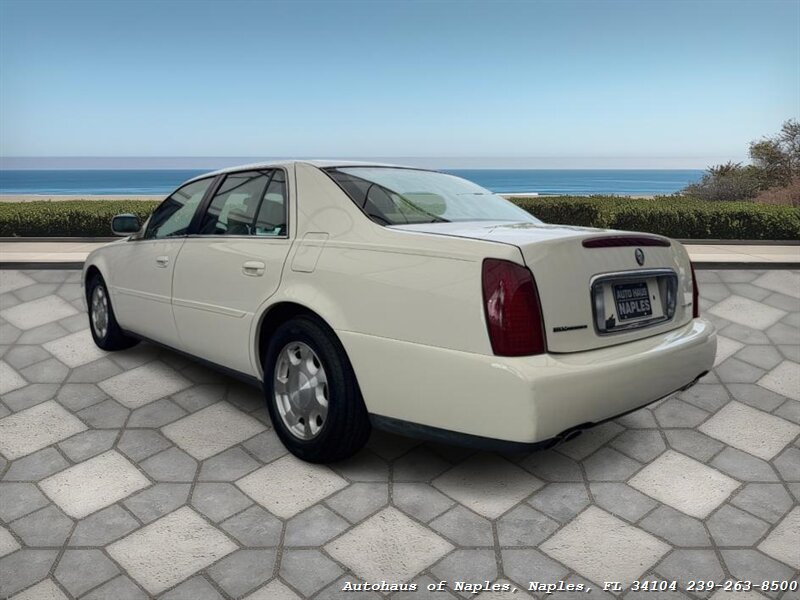 2001 Cadillac DeVille   - Photo 6 - Naples, FL 34104