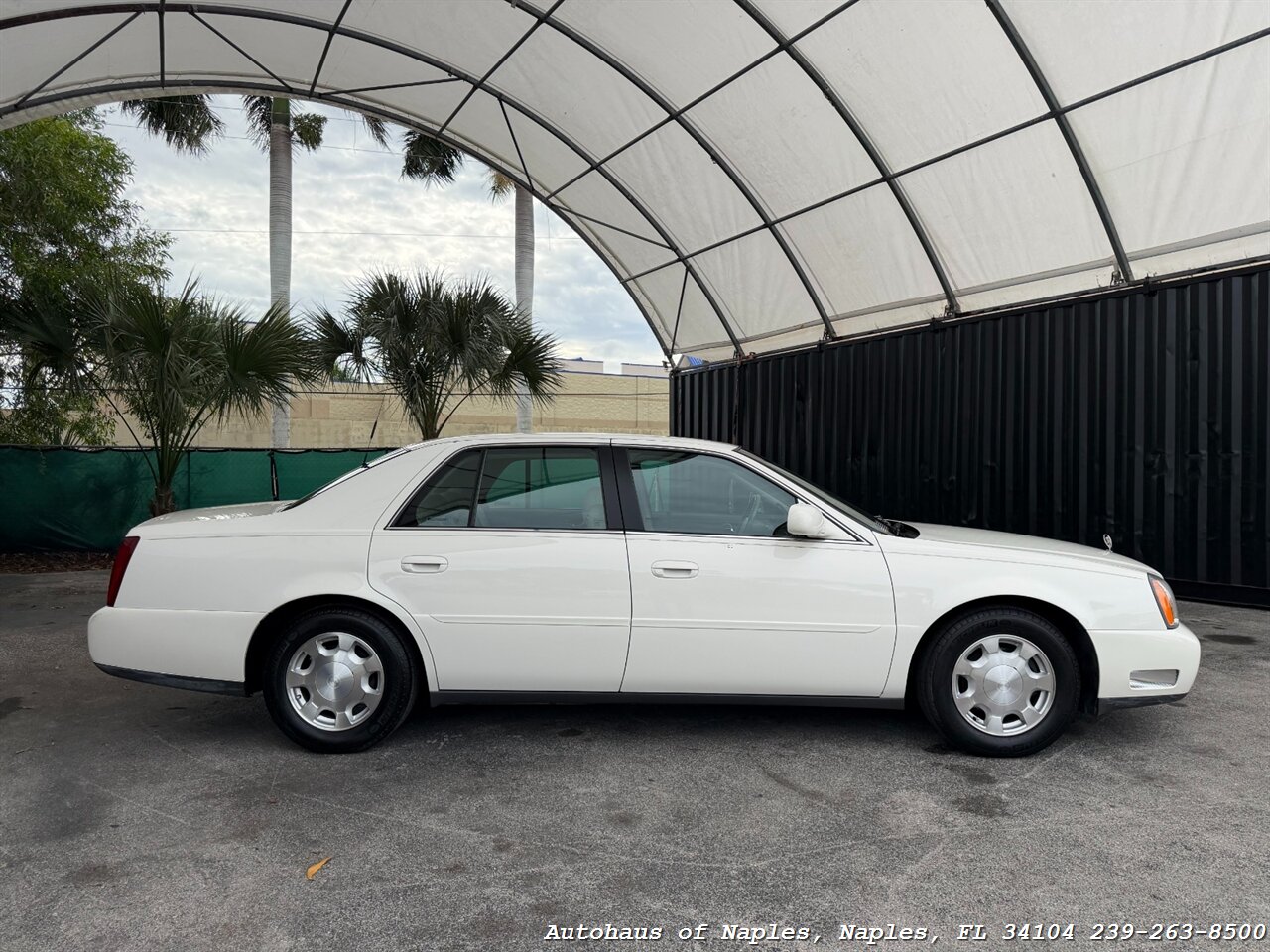 2001 Cadillac DeVille   - Photo 9 - Naples, FL 34104