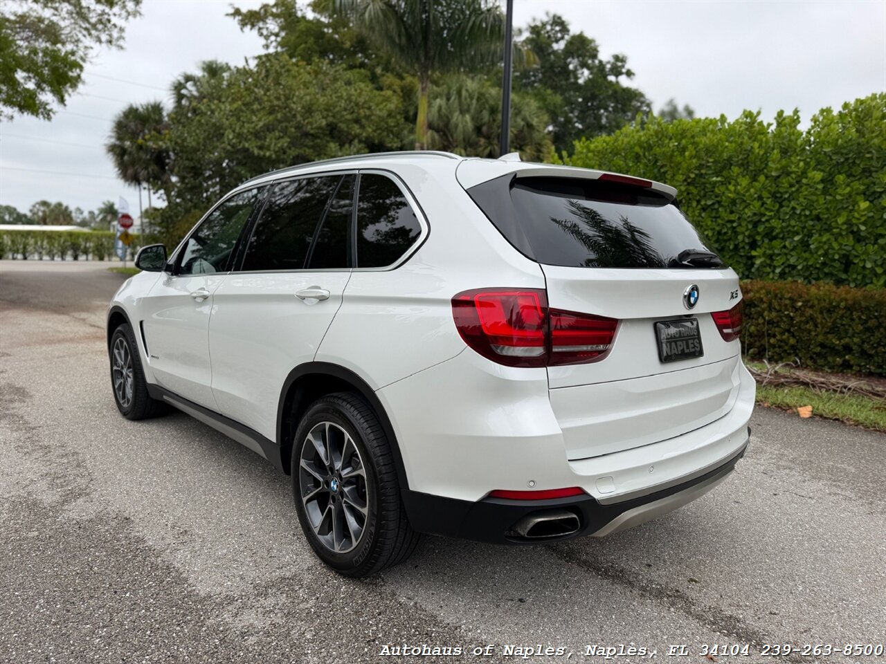 2018 BMW X5 xDrive35i - Photo 10 - Naples, FL 34104
