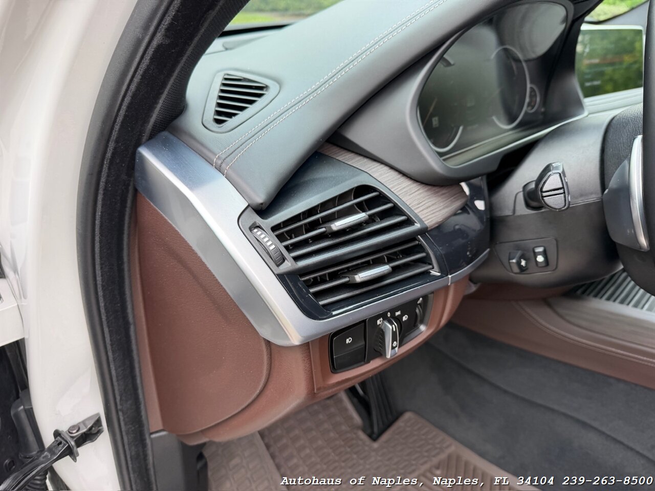 2018 BMW X5 xDrive35i   - Photo 58 - Naples, FL 34104