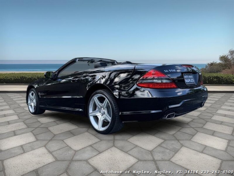 2011 Mercedes-Benz SL 550   - Photo 14 - Naples, FL 34104