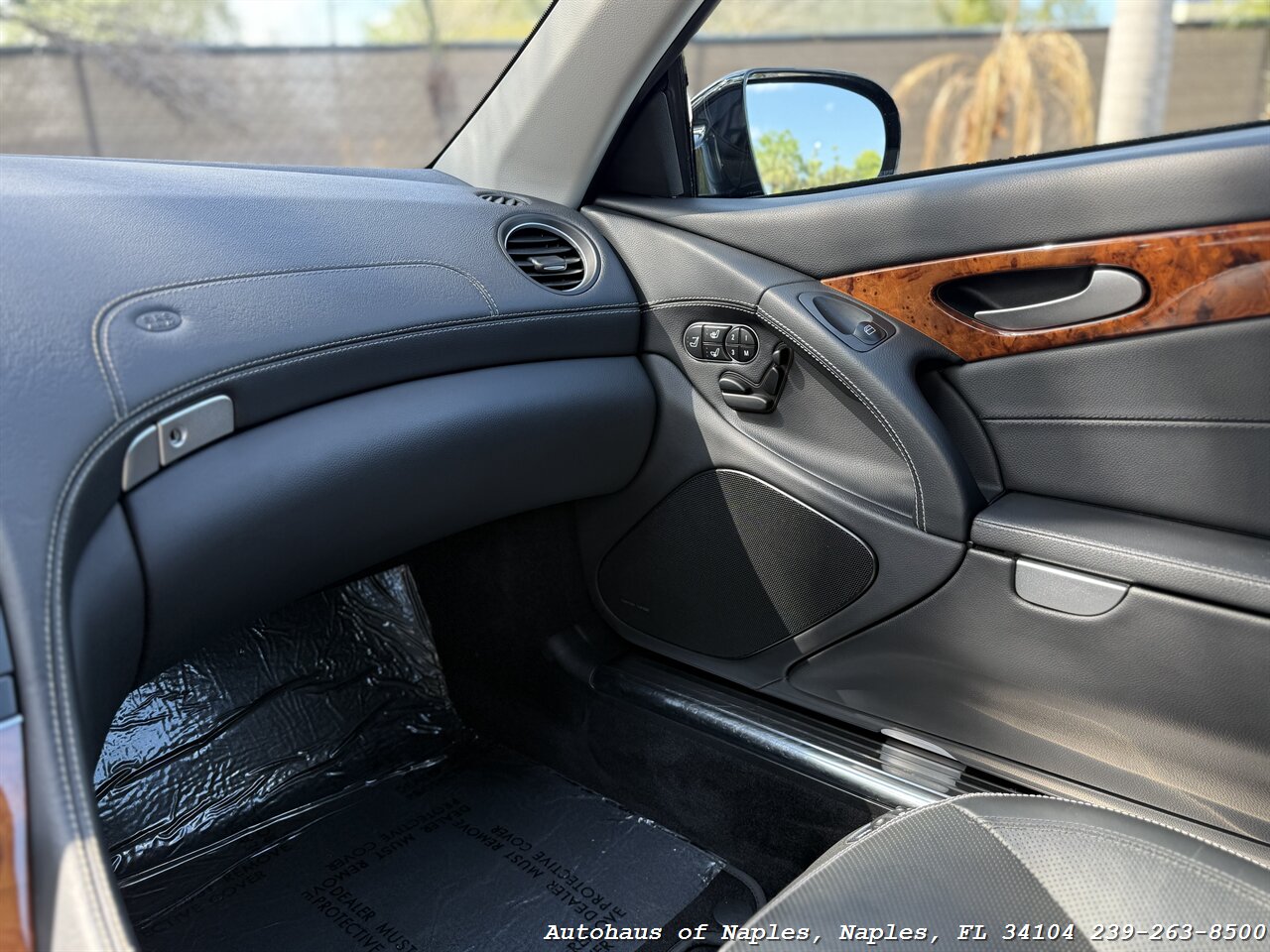 2011 Mercedes-Benz SL 550 - Photo 34 - Naples, FL 34104